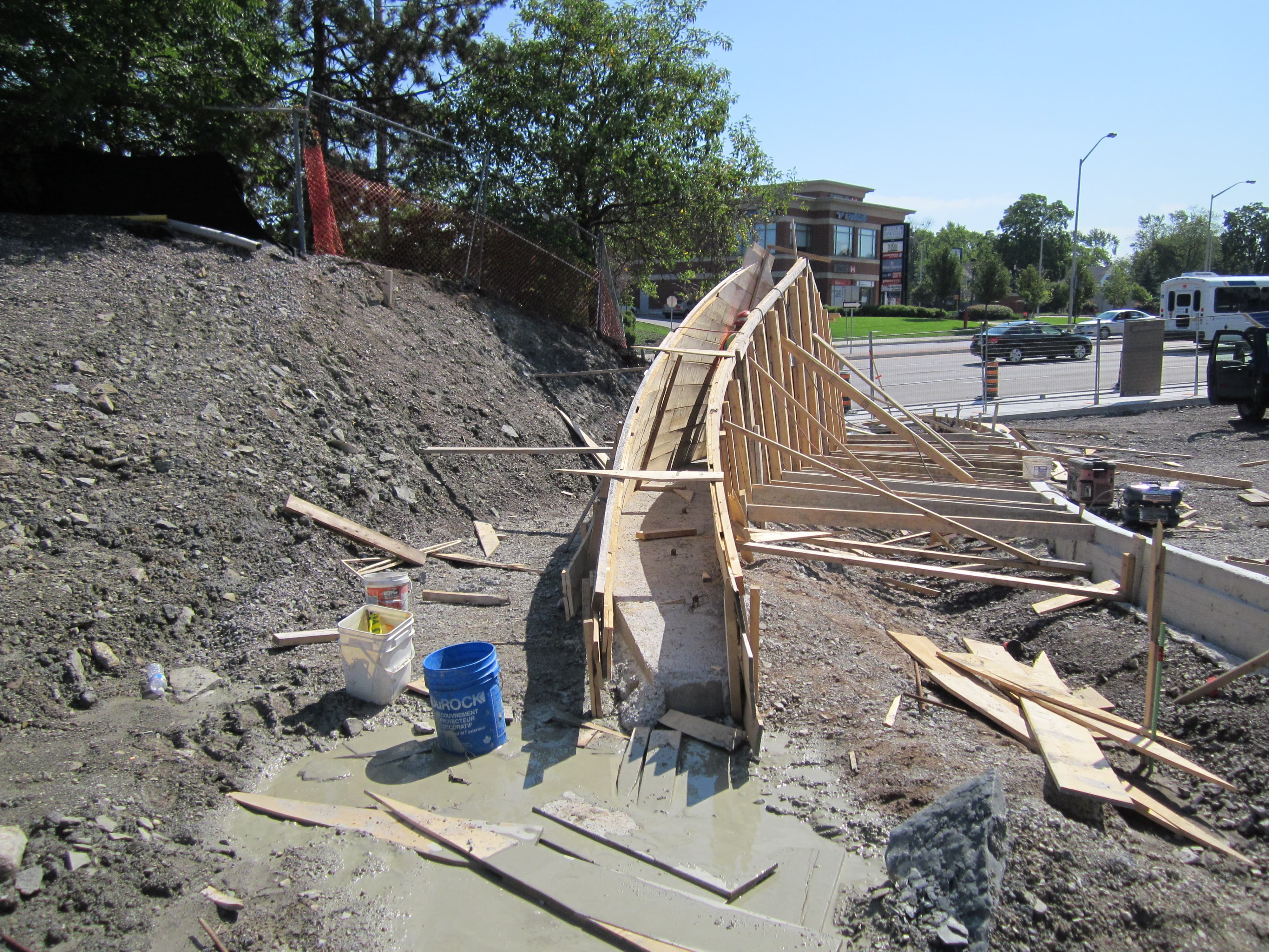 Formwork and concrete structural work at Oakville GO Station